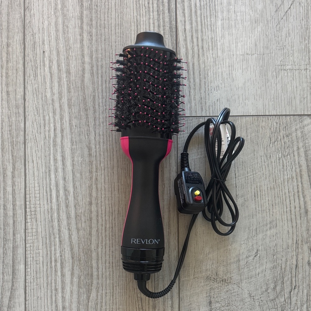 REVLON One-Step Volumizer Hair Dryer and Styler